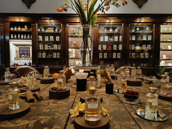 AquaFlor, profumeria artistica, Florence