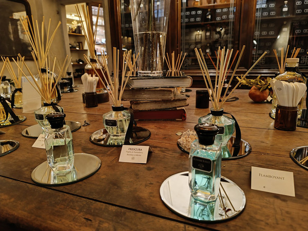 AquaFlor, profumeria artistica, Florence