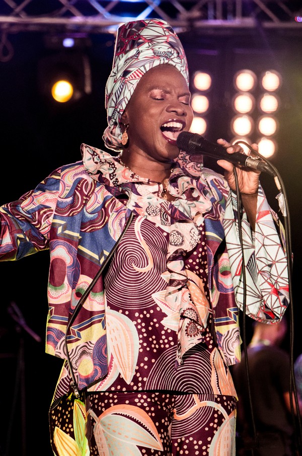 Angelique_Kidjo_-_Photo-_Cotonou,_2017