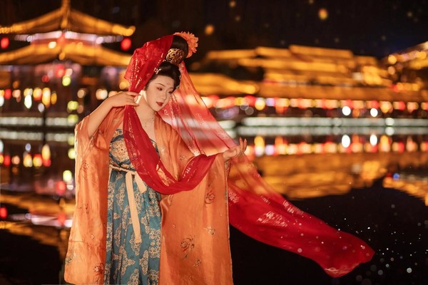 大唐不夜城大唐美女  대당불야성의 당나라 미인 ⓒ산시성문화관광청 제공