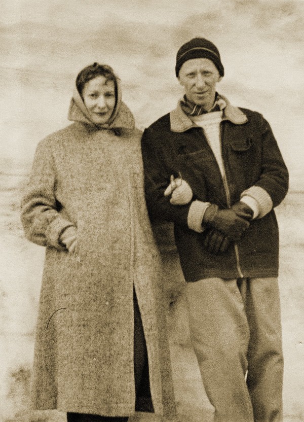 Wisława Szymborska with writer and translater Maciej Słomczyński, early 50'