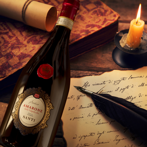 Amarone della Valpolicella DOCG Classico Santi. Credits: www.vinicum.com