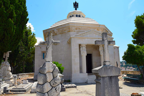 Racic Family Mausoleum (Cavtat Tourist Board)