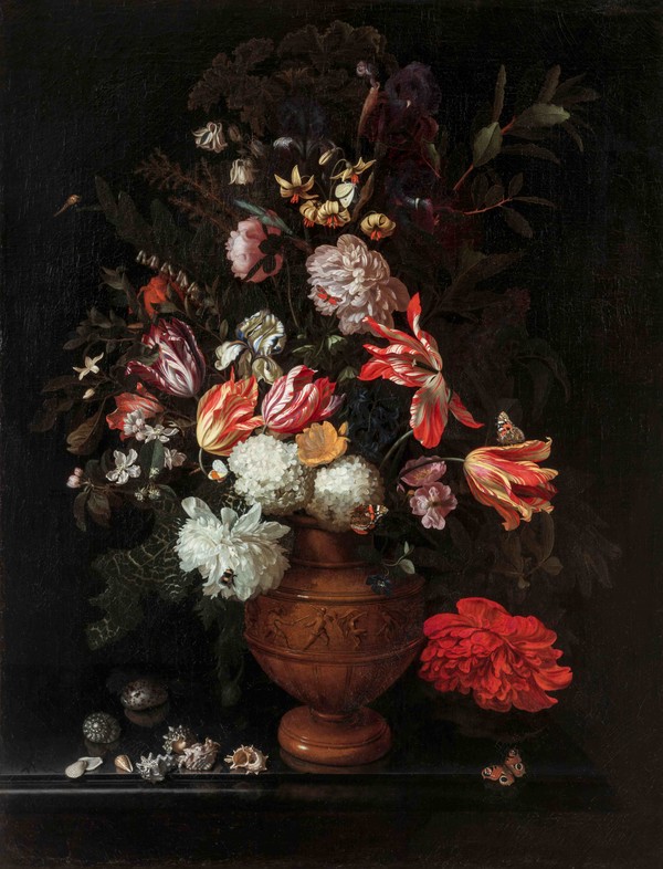 마리아 판 오스터베이크(Maria van Oosterwijck, 1630 – 1693) 엔터블러처 위 라인강 유역 석기 꽃병에 담긴 꽃다발과 조개 장식(A bouquet of flowers in a Rhine stoneware vase on enentablature with an arrangement of shells) about 1685, 캔버스에 유채, 101×77.8cm